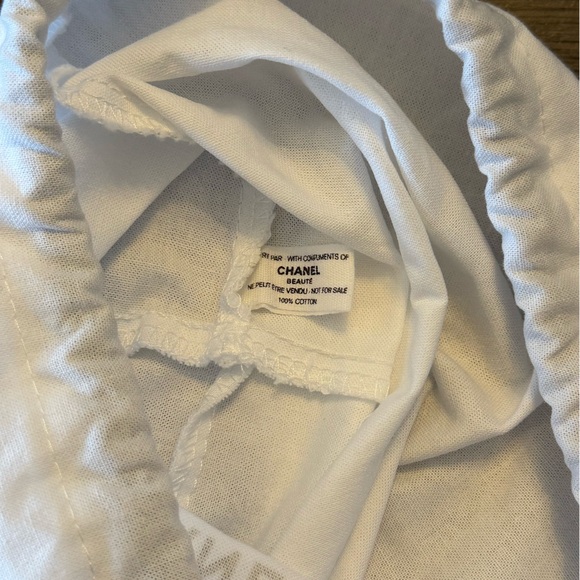 NEW Chanel White Dust Bag - 12” x 8” x 5” - Picture 5 of 5